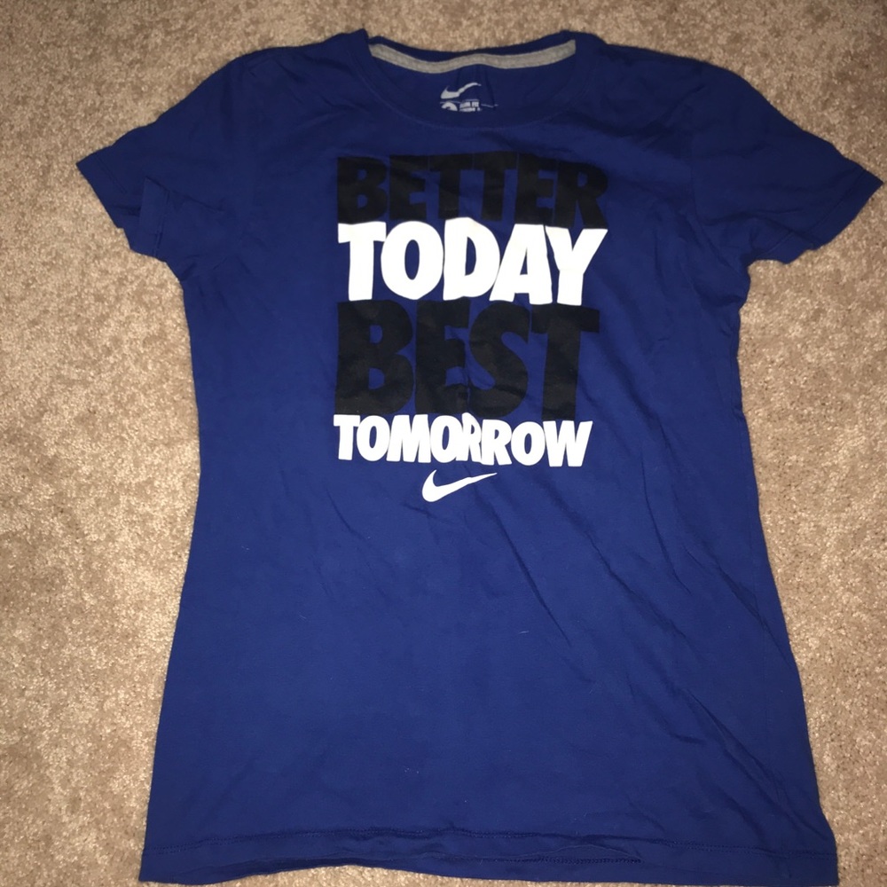NIKE Tshirt
